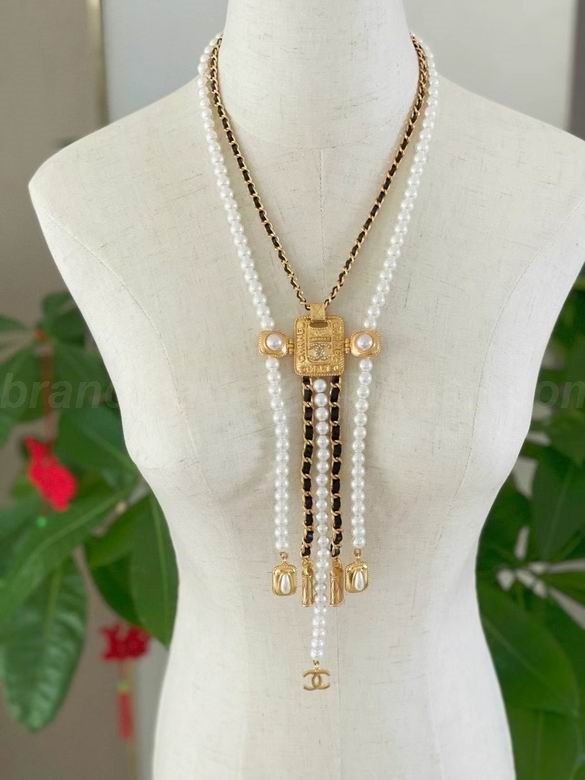 Chanel Necklaces 10